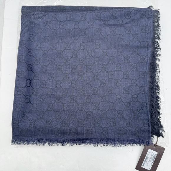 GUCCI scarf shawl GG Guccissima 140x140 cm wool silk 281942 Navy Black - Picture 5 of 16